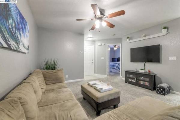 342 Chris Common Livermore, CA 94550 photo 4