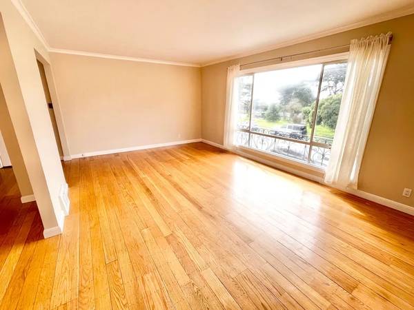 1866 36th Ave San Francisco, CA 94122 photo 3