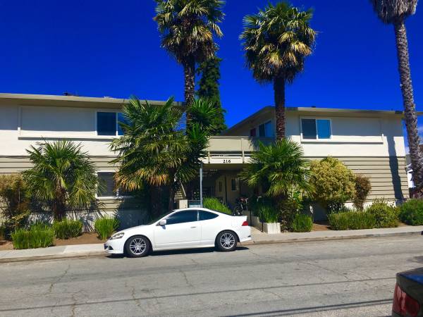 2BR/1BA Apartment on Blackburn St · Santa Cruz photo 2