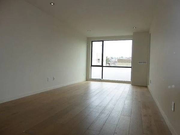 Apartments on Harrison St · San Francisco photo 3