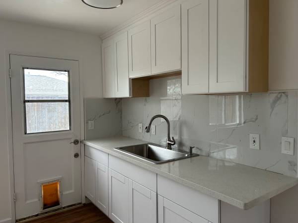 2BR/1BA Apartment on Beatrice Ct · San Jose photo 3