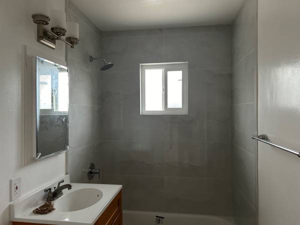 2BR/1BA Apartment on Beatrice Ct · San Jose photo 5