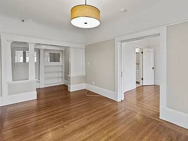 2BR/1BA Apartment on E 20th St · Oakland photo 4