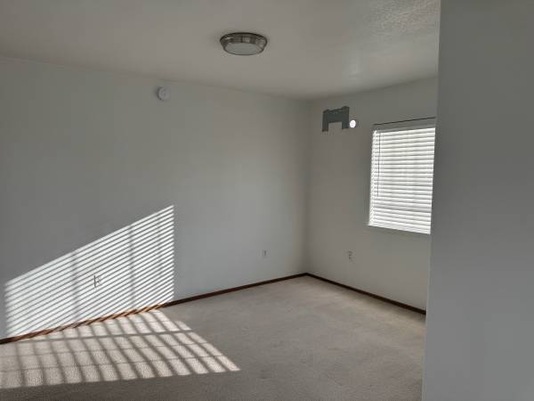 2BR/1BA Duplex · Gilroy photo 4