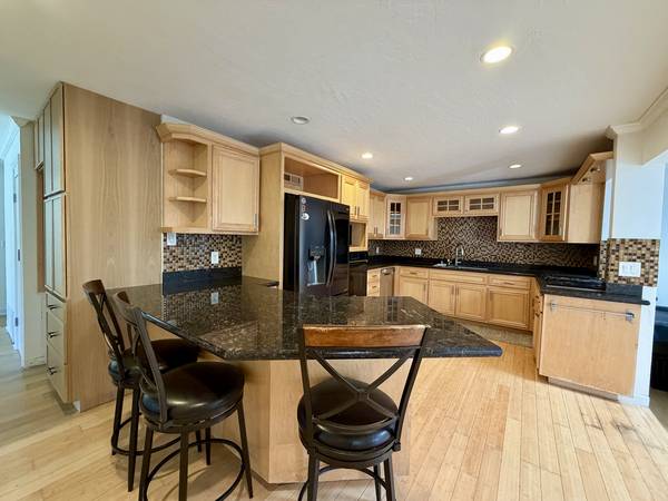 4BR/2BA Single Family House · San Jose photo 2