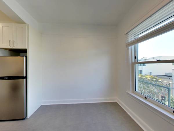 0BR/1BA Apartment on Capra Way 11 · San Francisco photo 5