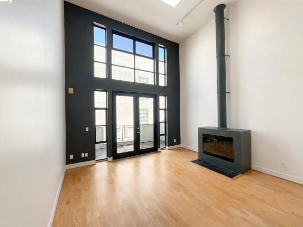 1BR/1BA Condo on Gilbert St Apt 16 · San Francisco photo 3