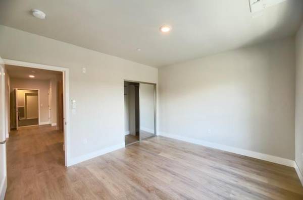 1BR/1BA Condo · Hollister photo 4