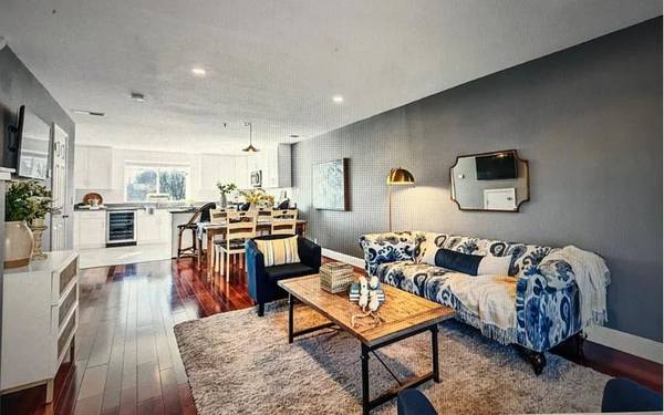 2BR/3BA Apartment · Napa photo 3