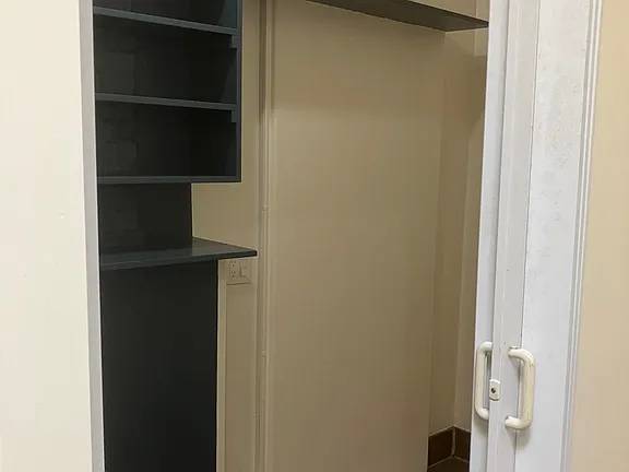 1BR/1BA Duplex on Cedar St · Santa Cruz photo 4