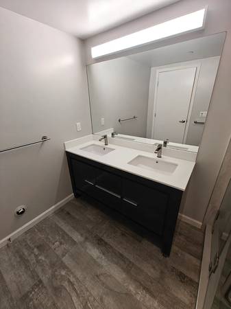 2BR/2BA Apartment · San Francisco photo 2