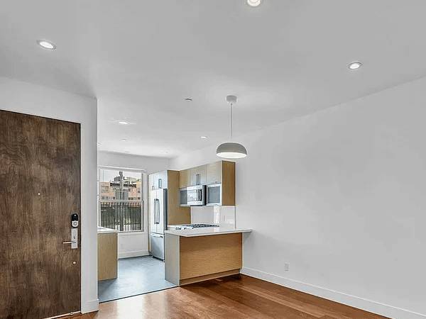 1BR/1BA Apartment · San Francisco photo 3