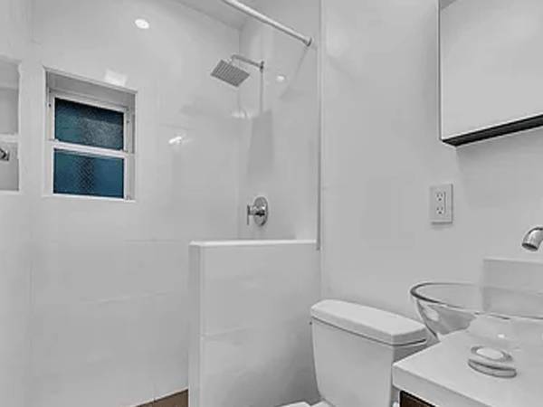 1BR/1BA Apartment · San Francisco photo 5