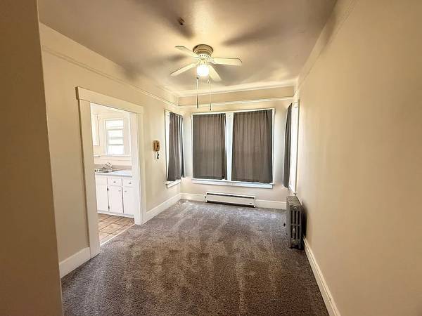 1BR/1BA Apartment · Inglewood photo 3