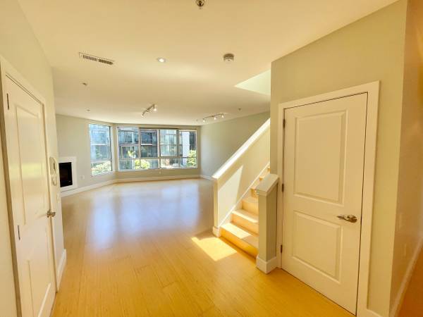 3BR/3BA Condo on 19th St. · San Francisco photo 5