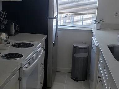 1BR/1BA Apartment on Rainbow Dr · Cupertino photo 4