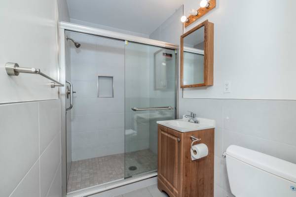 2BR/2BA Apartment · San Francisco photo 4