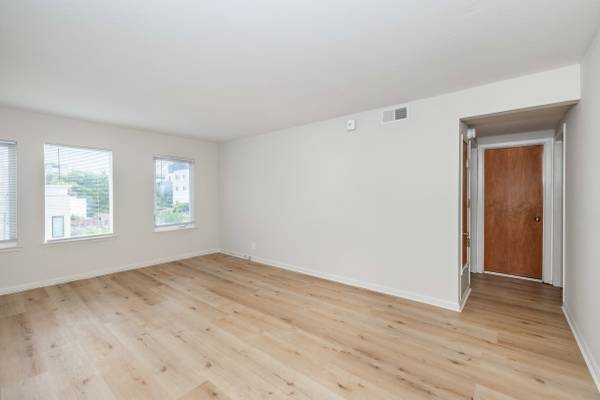 2BR/2BA Apartment · San Francisco photo 5