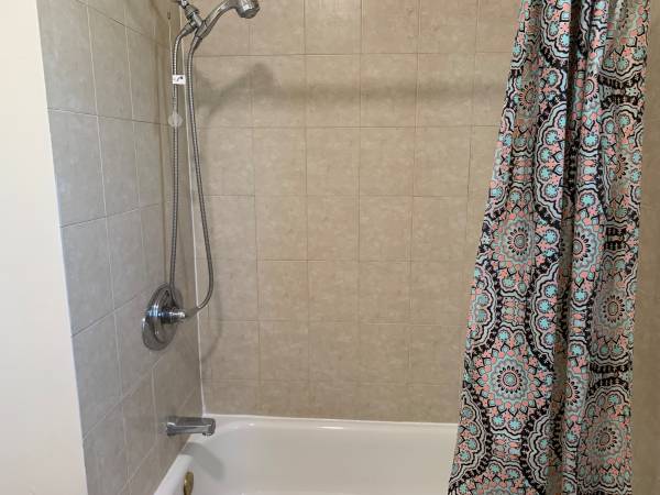 2BR/1BA Apartment · Richmond photo 3