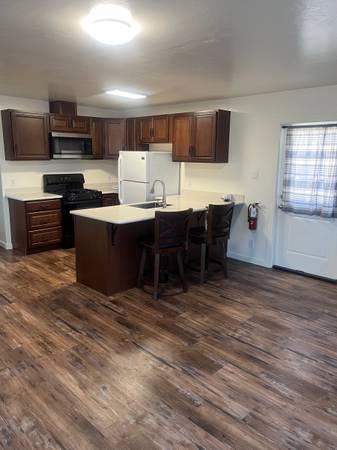 1BR/1BA Single Family House on Valley Ford Rd · Valley Ford photo 5