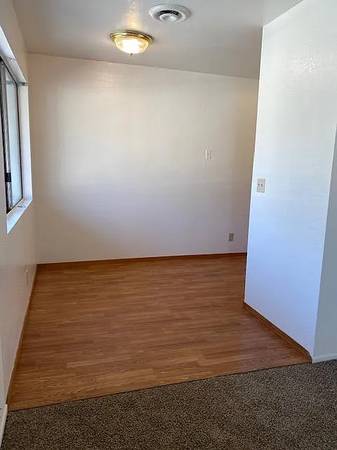 2BR/1BA Apartment · Lakeport photo 3