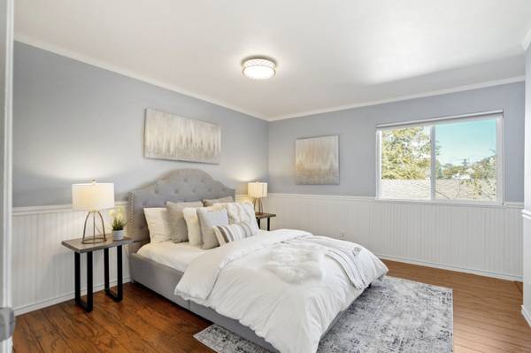 3BR/3BA Townhouse · San Mateo photo 2
