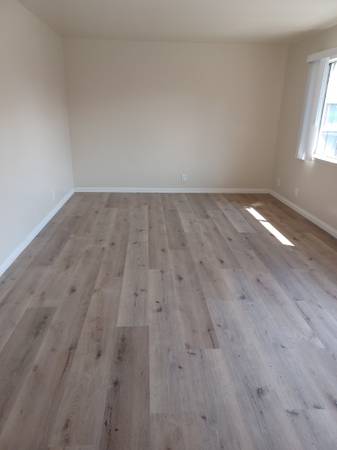 Apartments on Eigleberry St · Gilroy