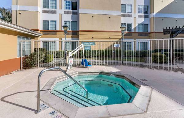 1BR/1BA Other on E Brokaw Road · San Jose photo 5