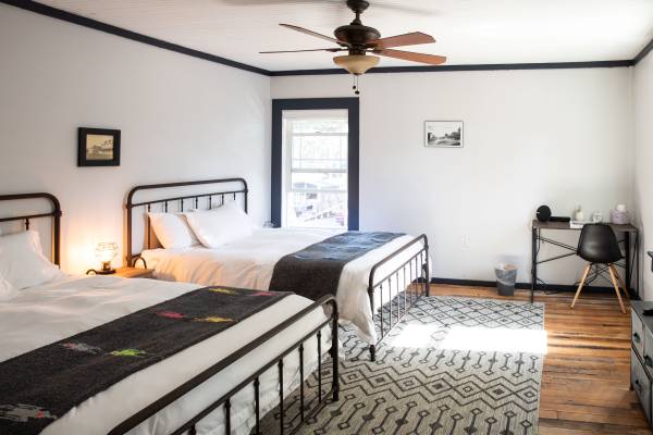 4BR/4BA Apartment · Tomales photo 2