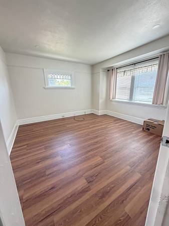 3BR/2BA Duplex · Oakland photo 2