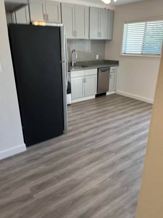 0BR/1BA Apartment on Conde Lane · Windsor photo 5