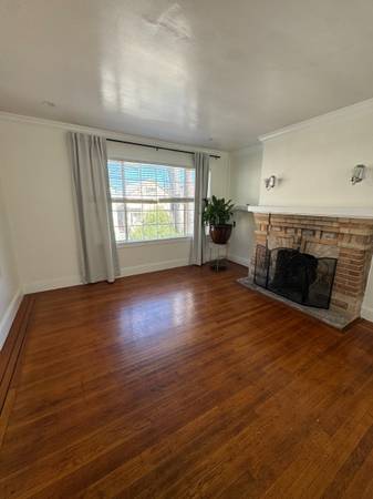 2BR/1BA Apartment on Porter St · San Francisco photo 5