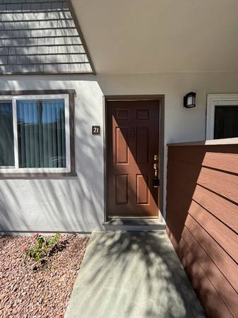 2BR/1BA Apartment · Menlo Park photo 4