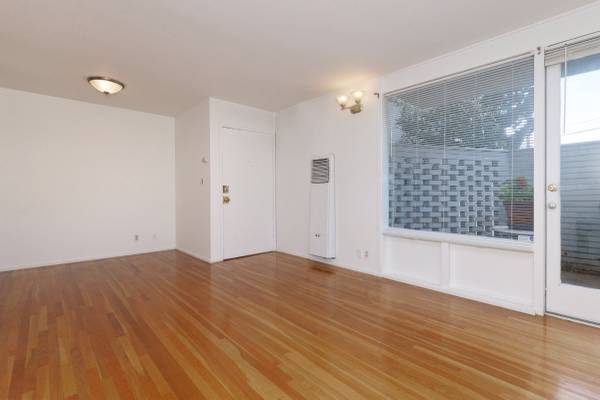 1BR/1BA Apartment · Berkeley photo 5