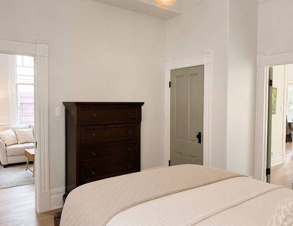 3BR/1BA Apartment · San Francisco photo 4