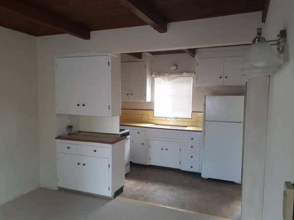 1BR/1BA Single Family House on Homestead Rd. · Santa Clara photo 2