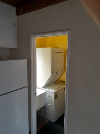 1BR/1BA Single Family House on Homestead Rd. · Santa Clara photo 5