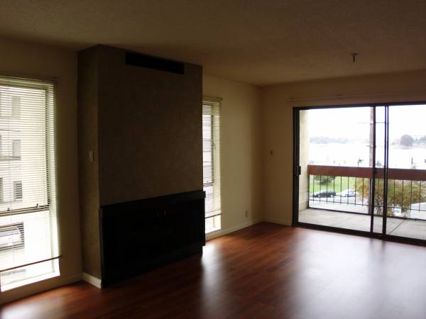 Apartments on Hanover Avenue · Oakland photo 5