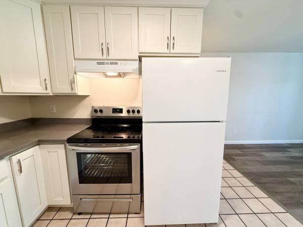 3BR/1BA Apartment on Dixon Street · Hayward photo 4