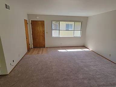 2BR/2BA Apartment on Fremont St · Menlo Park photo 4