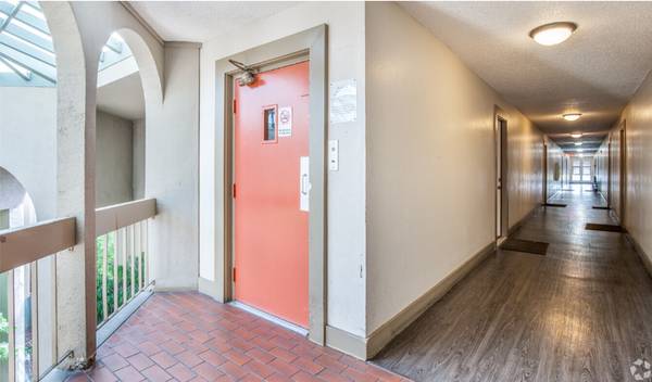 Apartments on Clayton Rd · Concord photo 4