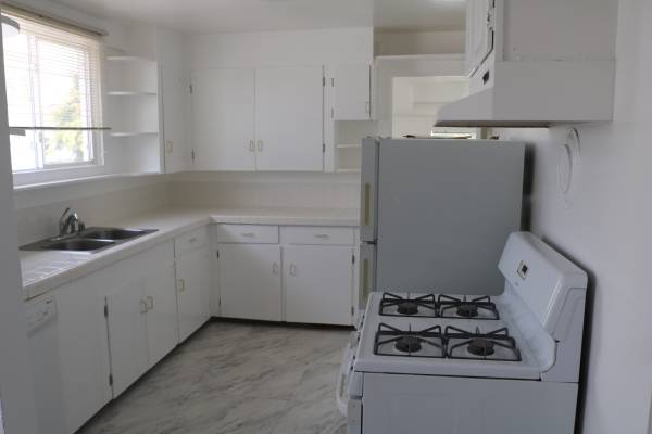 2BR/1BA Apartment on 45th St. · Oakland photo 2