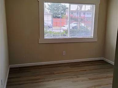 Marshall Manor photo 5