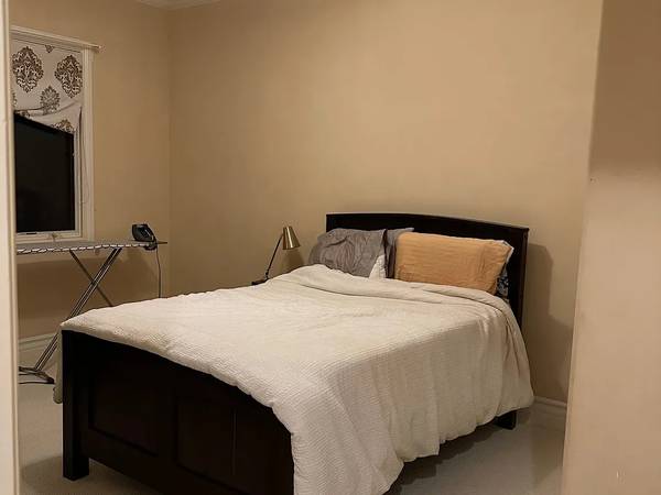 1BR/1BA Apartment · Mountain View photo 3