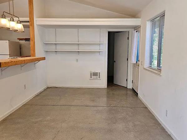 4 Bedroom 3 Bathroom Single Family Bennett Valley Home With 1 Bedroom 1 Bathroom Detached Adu photo 4