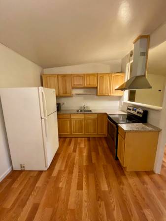 1BR/1BA Single Family House on Ca-9 · Mount Hermon photo 2
