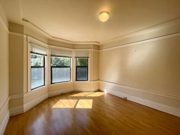 1BR/1BA Apartment on Fulton St · San Francisco photo 3