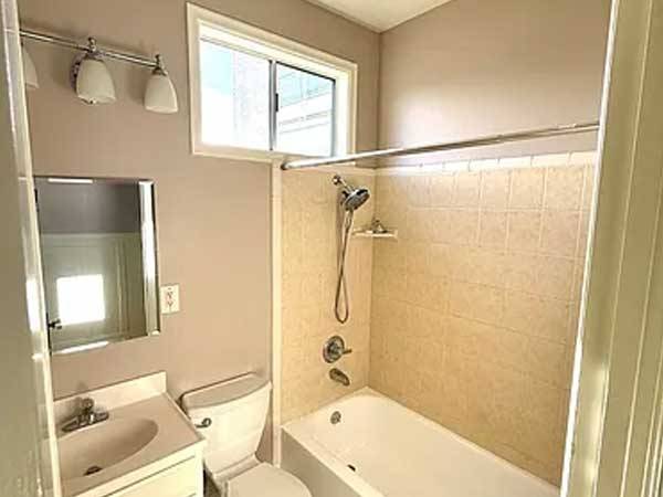 2BR/1BA Apartment on Chestnut St · San Francisco photo 4