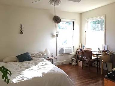 1BR/1BA Duplex on 1st St · Napa photo 2