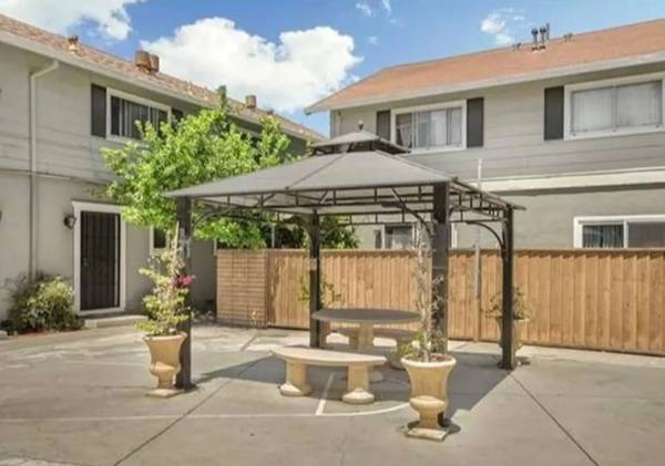 3501 Lafayette Street - Bentley Square photo 3